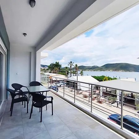 Beachway Luxury A B * Néa Péramos