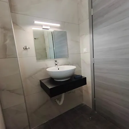 Beachway Luxury A B Néa Péramos