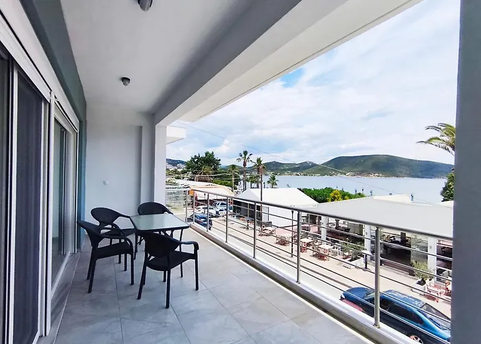 Beachway Luxury A B * Néa Péramos